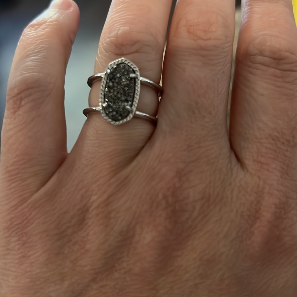 Kendra Scott ring - Picture 3 of 4